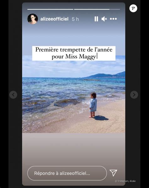 Alizée maman première trempette en famille sa fille Maggy se jette