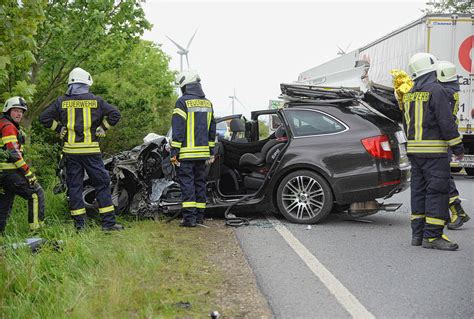 Update Schwerer Unfall In Reichenbach Kleinkinder An Bord