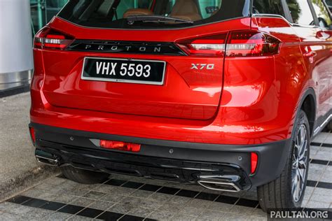 2022 Proton X70 MC 1 5 TGDi Premium 2WD Preview Ruby Red Ext 17 Paul