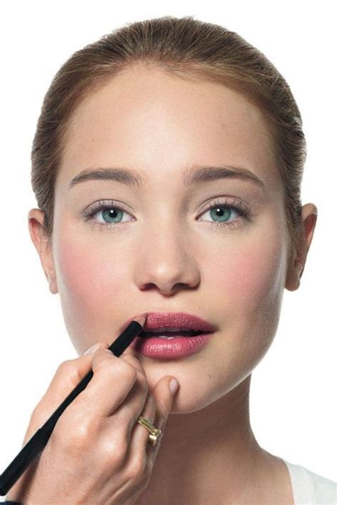 Steps To The Perfect Bobbi Brown Beauty Look Artofit