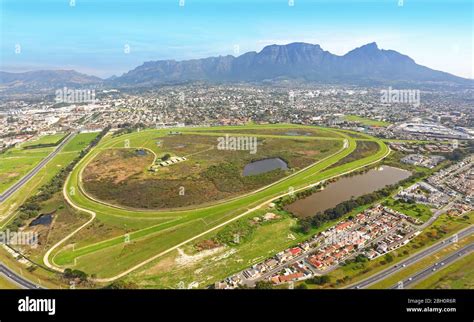 Aerial photo of Kenilworth Racecourse Stock Photo - Alamy