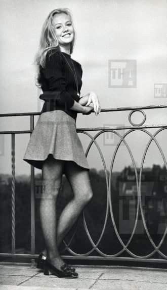 Hayley Mills Sixties Fashion Beautiful Actresses Hayley