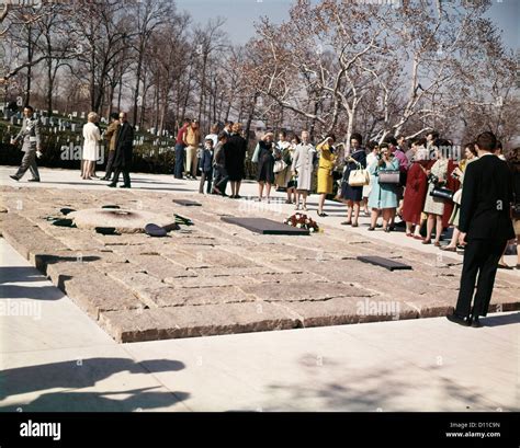 Jfk grave 1960s hi-res stock photography and images - Alamy