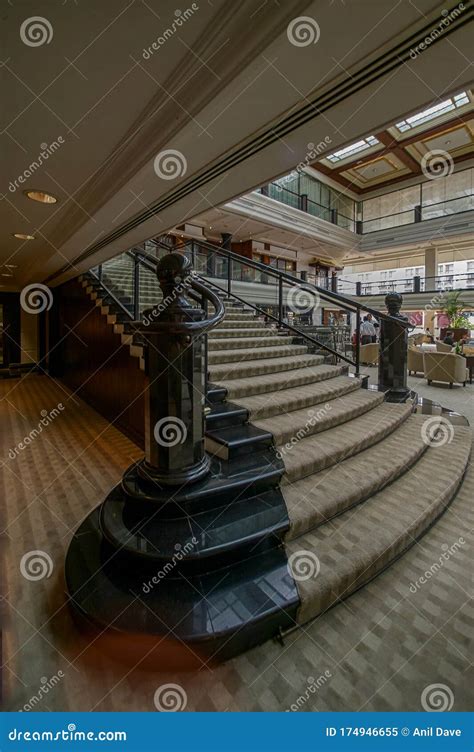 Lobby of TAJ LANDS END Bandra West Mumbai Maharashtra Editorial Image - Image of lands ...