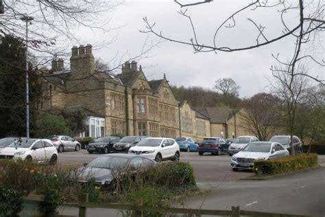 Hollins Hall Hotel near Bradford | englandrover.com