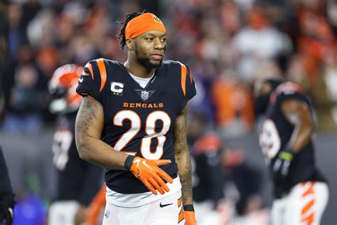 Bengals Make Decision On Star Running Back Joe Mixon The Spun