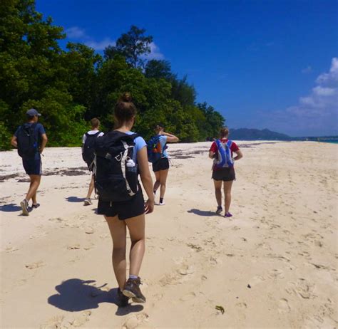 Teach English to locals | Volunteer in Madagascar 2025