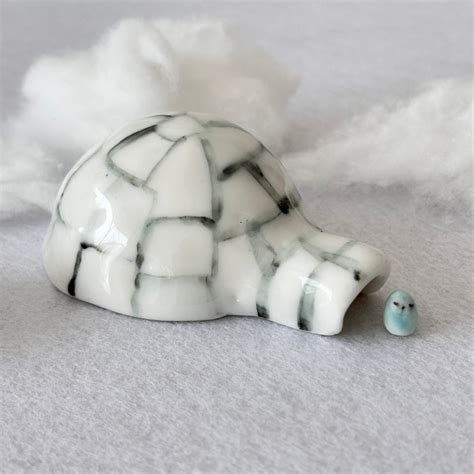 PORCELAIN IGLU / IGLOO / Miniature Inuit House / Snow House / Tiny Art ...