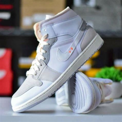 Air Jordan 1 Mid Inside Out Kixify Marketplace