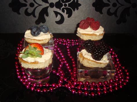 Glamjewelance: Dessert Canapes - Fruit Tarlets Selection