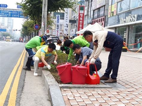 충북 청주시 흥덕구 복대2동 복대로 일원 추석맞이 일제 환경정비 실시