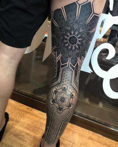 Geometry Leg Tattoo Leg Tattoos Tattoos Polynesian Tattoo