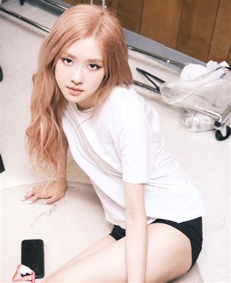 Pin De ٭୨ ♡ ୧٭ En ˚₊‧꒰ა Blackpink ໒꒱ ‧₊ Fotos De Mi Novia Ejercicios De Yoga Para