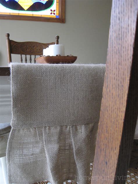 homespun living: a table runner for the dining room