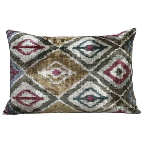 Metrohouse Designs Ellison Velvet Lumbar Pillow Cover Insert