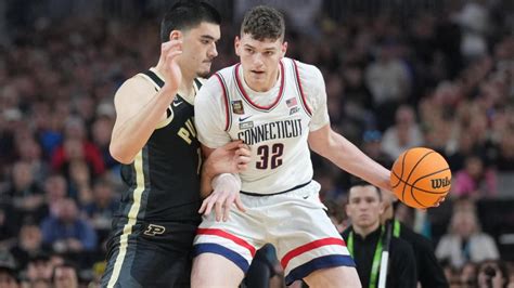 Nba Mock Draft Uconn S Donovan Clingan Moves Up To No