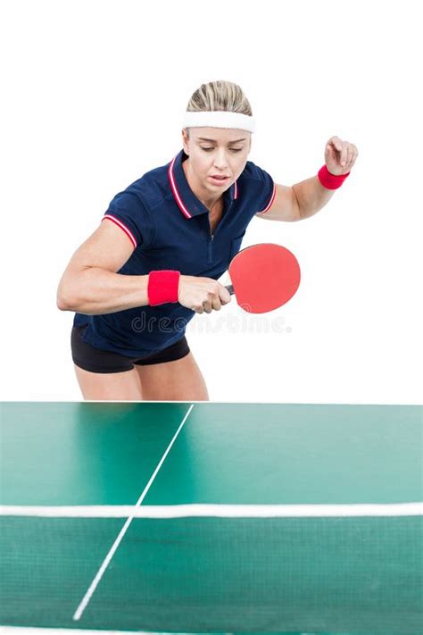 Atleta De Sexo Femenino Que Juega A Ping Pong Imagen De Archivo