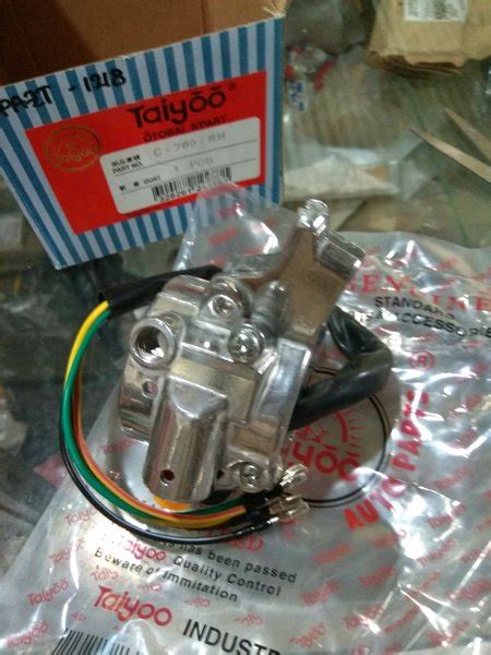 Jual Holder Saklar Kanan Honda C C Di Lapak Iw Motor Bukalapak