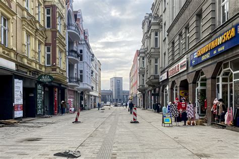 Usuną nielegalne szyldy Uchwała reklamowa w Bytomiu przyjęta