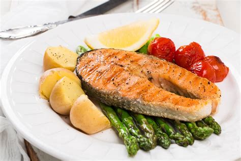 How To Cook Salmon Steak - Recipes.net