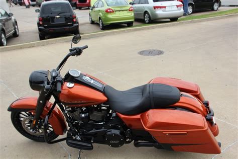 2019 Harley Davidson® Flhrxs Road King® Special Scorched Orange