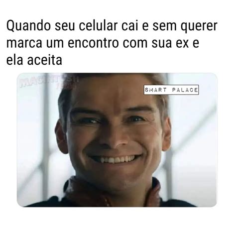 Quando vc está postando memes no horário de trabalho e seu patrão curte