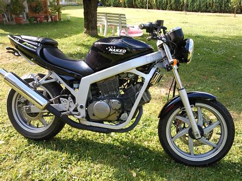 HYOSUNG GT 125 NAKED Image 11