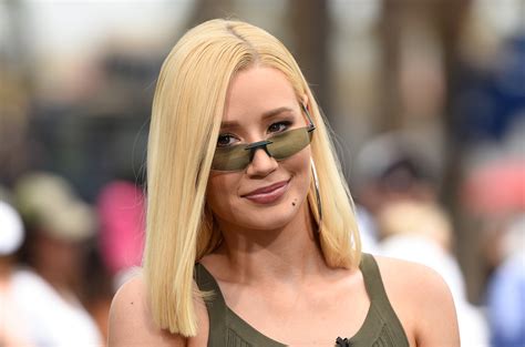 Iggy Azalea Denies Rumors Of Six Figure Onlyfans Debut Billboard