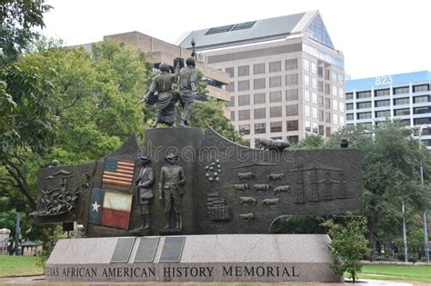 Monumento A La Historia De Los Estados Unidos Africanos En Austin