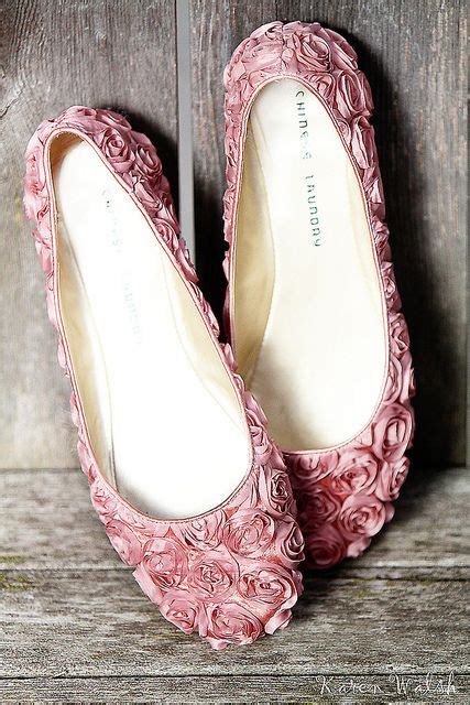 20 Most Eye Catching Pink Wedding Shoes