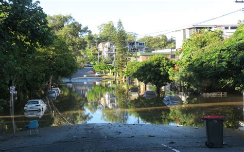 Using satellites for faster flood information