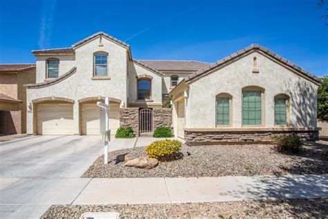 2718 S CUPERTINO Dr, Gilbert, AZ 85295 | MLS# 5749725 | Redfin