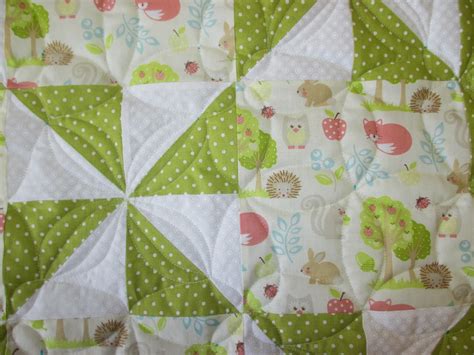 Down To Sew: Pinwheel Baby Quilt