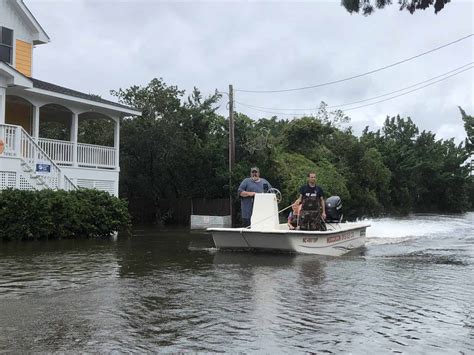 Hurricane Dorians Foray Up Ncs Outer Banks Leaves Many Stranded Floods Islands North