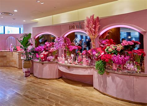 Pink By Aoyama Flower Market 阪神梅田本店｜大阪府大阪市のフラワーショップ 青山フラワーマーケット公式｜花屋