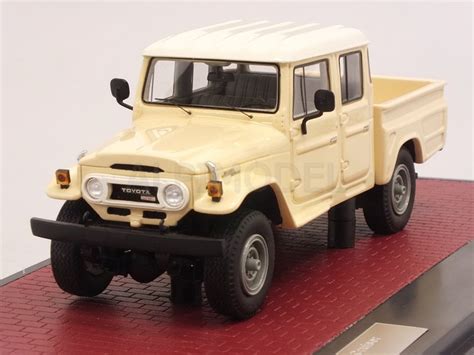 Matrix Models Mx Toyota Hj Land Cruiser Crew Cab Beige