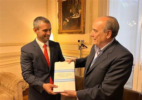 Avanza la Ley Ómnibus el oficialismo consiguió el dictamen y será