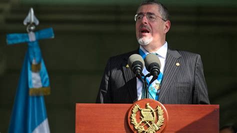 Presidente De Guatemala Propone Al Congreso Reforma Para Destituir A