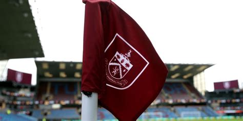 Burnley promete identificar e processar responsáveis por cantos