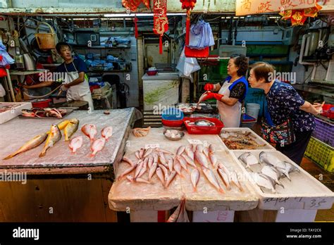 Fish Market Stall Wan Chai Hong Kong Hi Res Stock Photography And