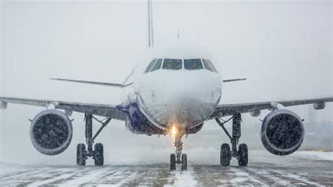 Several Flights Cancelled At Srinagar Airport Due To Snowfall