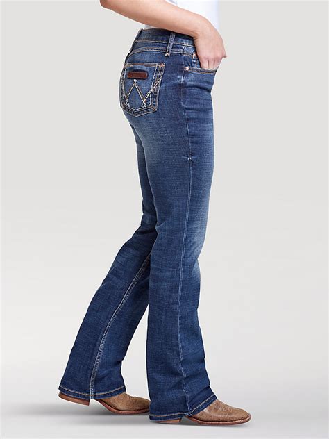 Womens Wrangler Retro® Mae Mid Rise Bootcut Jean