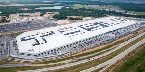 Tesla Plans 30MW Rooftop Solar System on Austin Factory | Certrec