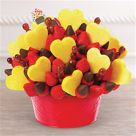 Edible Arrangements® fruit baskets - Valentine's Day Bouquet™- Large