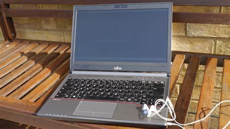 Specifications And Performance Fujitsu LifeBook E736 Review Page 2