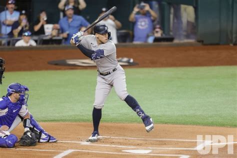 Photo: New York Yankees vs Texas Rangers - TEX20221004121 - UPI.com
