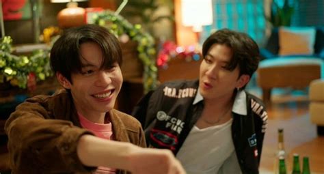 Pin By Dyah Didi On Gmmtv Cute Gay Couples One Piece Comic Cute Gay