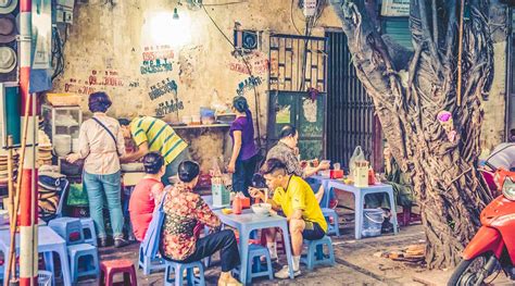 15x Best Street Food In Hanoi - Dishes, Locations & Tours