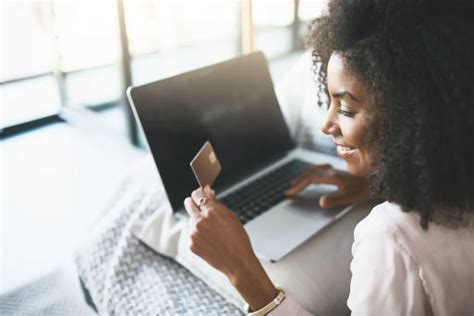 5400 Online Banking Computer Screen Stock Photos Pictures And Royalty