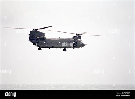 RAF Chinook helicopter Stock Photo - Alamy